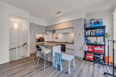 Photo 10 at 907 - 2 Steckley House Lane, Rural Richmond Hill, Richmond Hill Photo 10 at 907 - 2 Steckley House Lane, Rural Richmond Hill, Richmond Hill