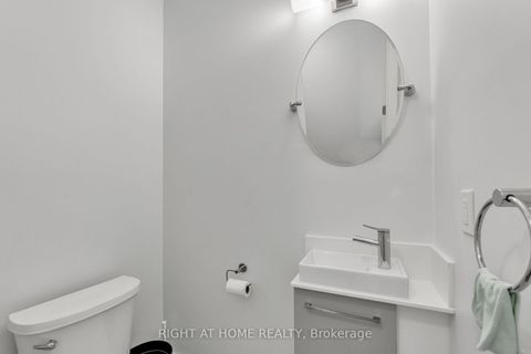 Photo 18 at 907 - 2 Steckley House Lane, Rural Richmond Hill, Richmond Hill