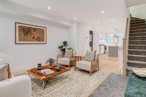 Photo 4 at 466 Montrose Avenue, Little Italy, Toronto