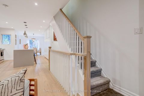 Photo 17 at 466 Montrose Avenue, Little Italy, Toronto