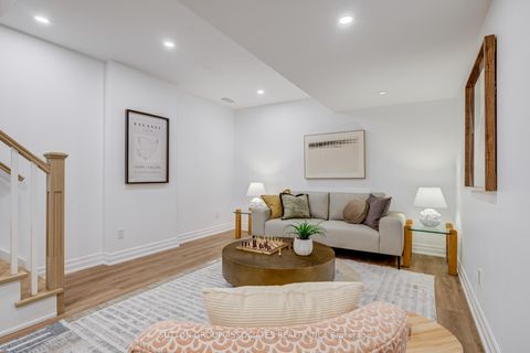 Photo 32 at 466 Montrose Avenue, Little Italy, Toronto Photo 32 at 466 Montrose Avenue, Little Italy, Toronto