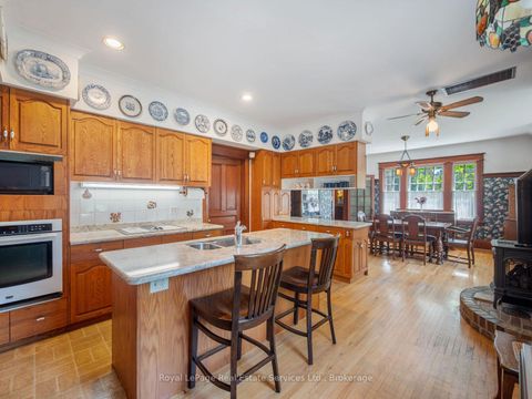 Photo 9 at 3175 Lakeshore Road W, BR Bronte, Oakville