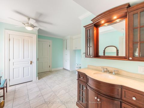 Photo 18 at 3175 Lakeshore Road W, BR Bronte, Oakville