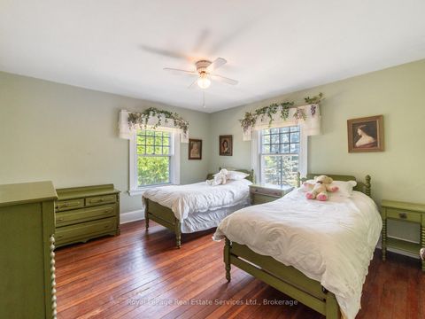 Photo 23 at 3175 Lakeshore Road W, BR Bronte, Oakville