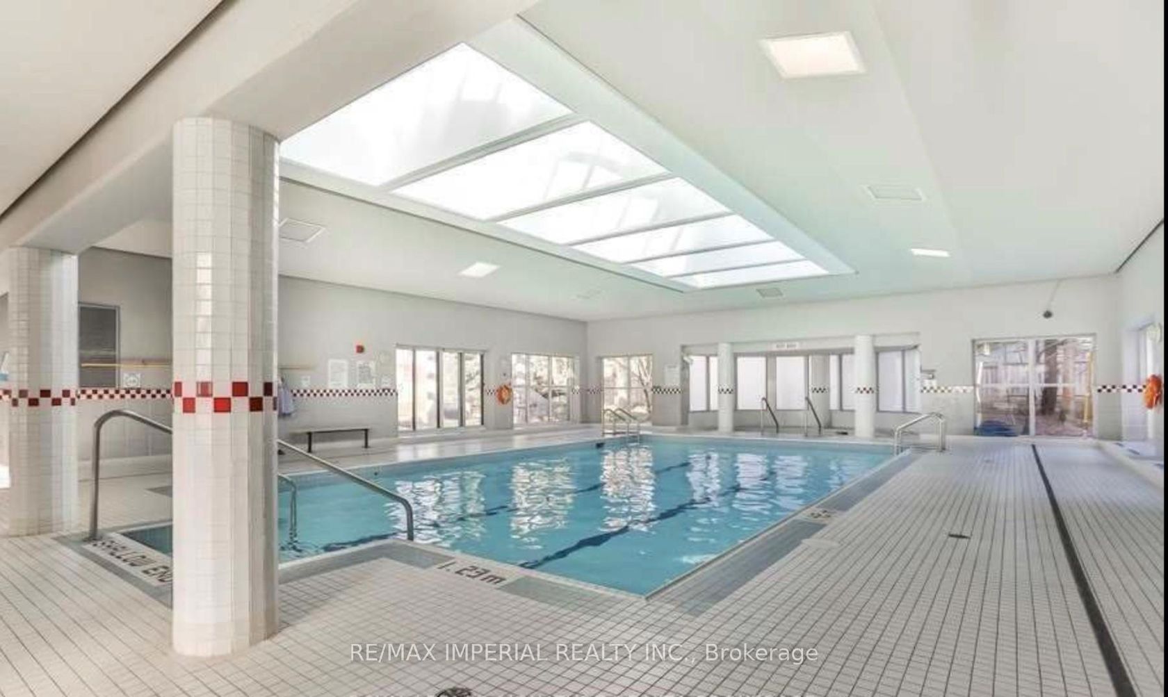 Photo 15 at PH503 - 5785 Yonge Street, Newtonbrook East, Toronto Photo 15 at PH503 - 5785 Yonge Street, Newtonbrook East, Toronto