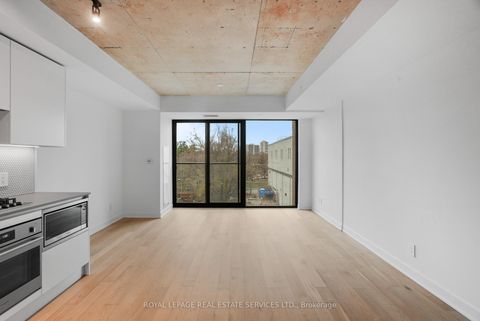 Photo 7 at 302 - 2720 Dundas Street W, Junction Area, Toronto