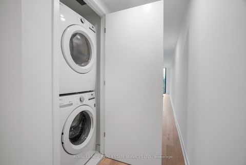 Photo 23 at 302 - 2720 Dundas Street W, Junction Area, Toronto