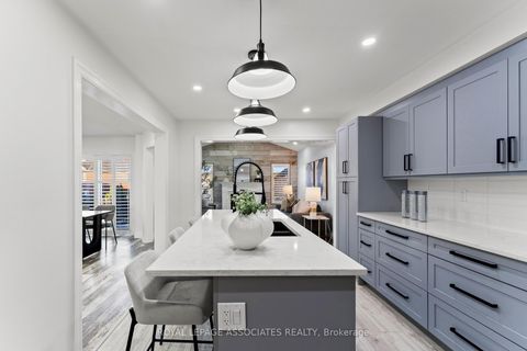 Photo 4 at 1156 Edward Bolton Crescent, Pinecrest, Oshawa