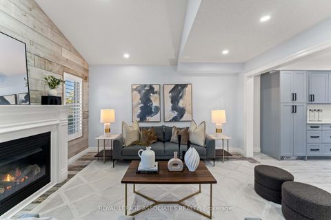 Photo 7 at 1156 Edward Bolton Crescent, Pinecrest, Oshawa