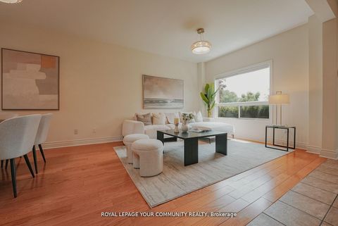 Photo 5 at 550 Greig Circle, College Manor, Newmarket