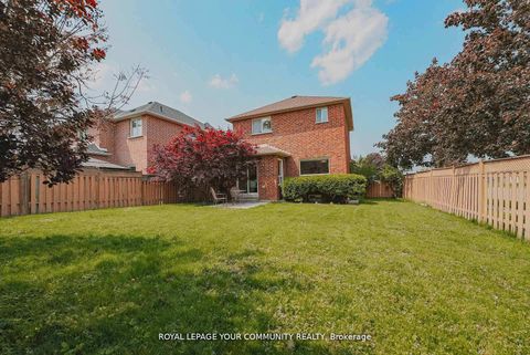 Photo 12 at 550 Greig Circle, College Manor, Newmarket