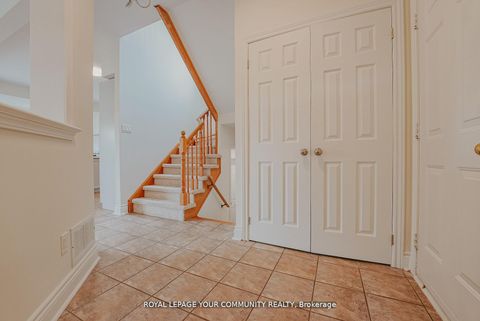 Photo 15 at 550 Greig Circle, College Manor, Newmarket