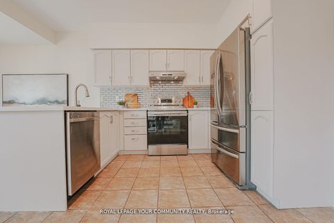 Photo 17 at 550 Greig Circle, College Manor, Newmarket