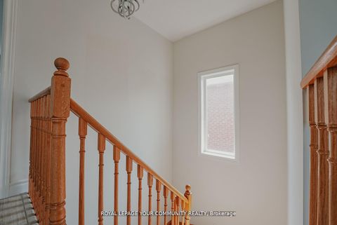 Photo 22 at 550 Greig Circle, College Manor, Newmarket