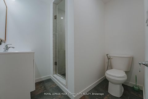 Photo 37 at 550 Greig Circle, College Manor, Newmarket