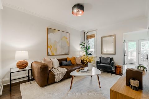 Photo 2 at 241 Glebemount Avenue, East York, Toronto