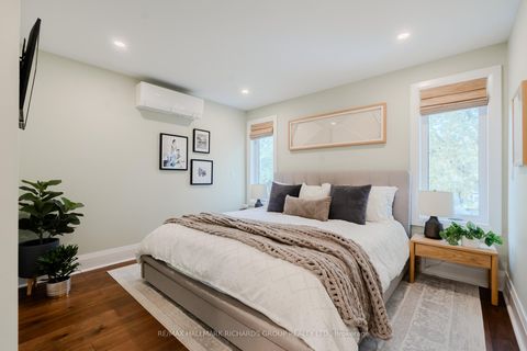 Photo 10 at 241 Glebemount Avenue, East York, Toronto