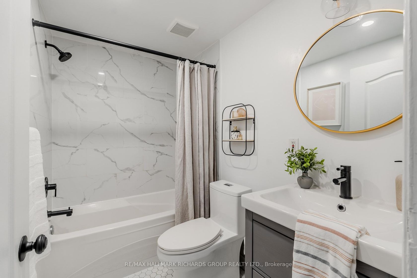 Photo 16 at 241 Glebemount Avenue, East York, Toronto Photo 16 at 241 Glebemount Avenue, East York, Toronto