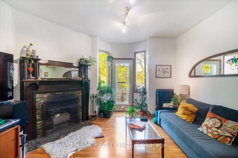 Photo 13 at 137 Annette Street, Junction Area, Toronto