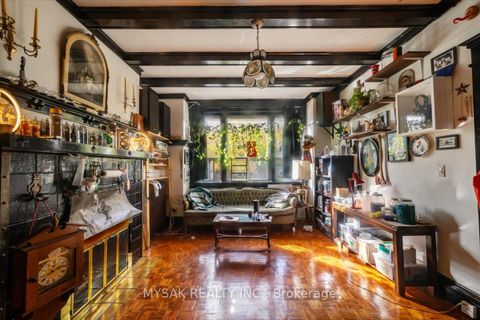 Photo 17 at 137 Annette Street, Junction Area, Toronto