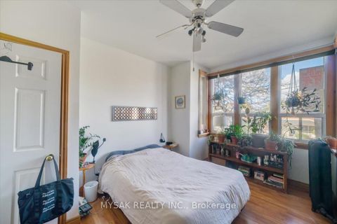Photo 19 at 137 Annette Street, Junction Area, Toronto