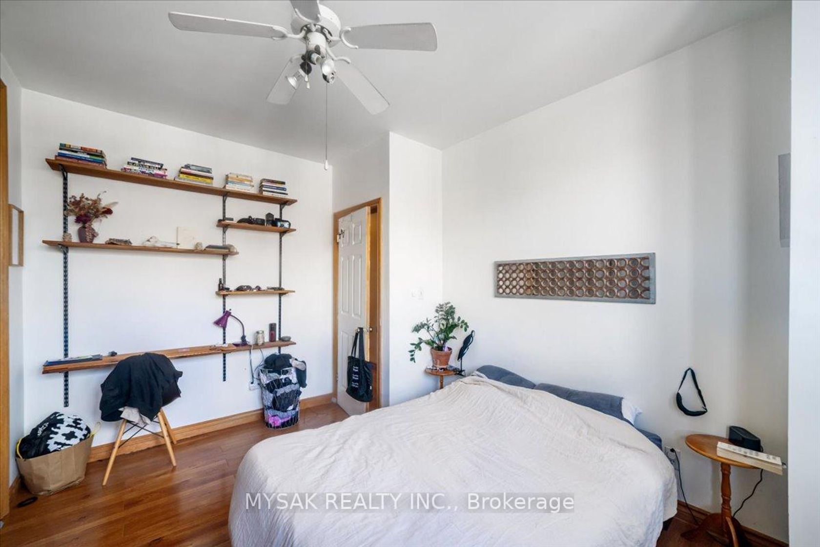 Photo 9 at 137 Annette Street, Junction Area, Toronto Photo 9 at 137 Annette Street, Junction Area, Toronto