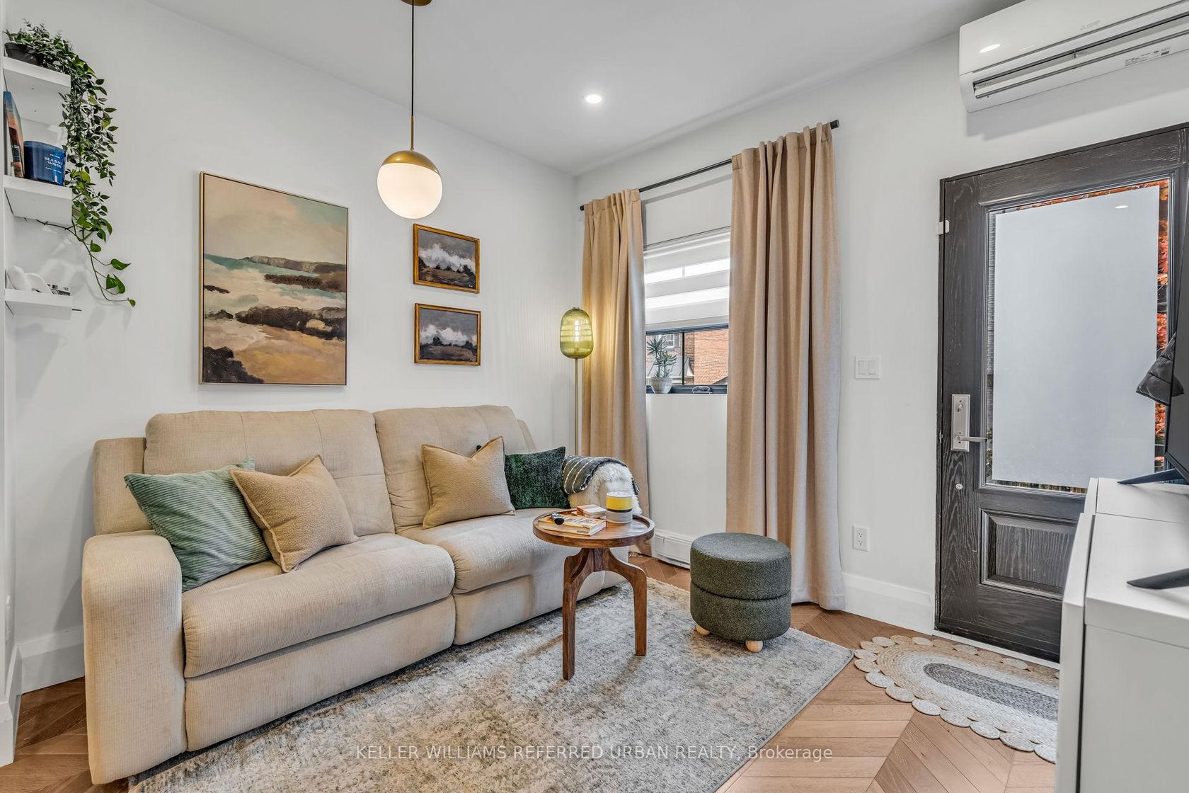 Photo 7 at 98 Mitchell Avenue, Niagara, Toronto Photo 7 at 98 Mitchell Avenue, Niagara, Toronto