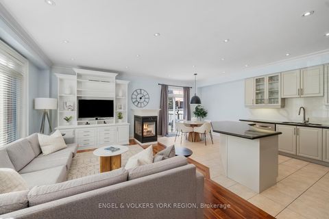 Photo 8 at 2 Fiorentina Avenue, Vellore Village, Vaughan