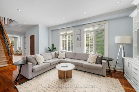 Photo 11 at 2 Fiorentina Avenue, Vellore Village, Vaughan