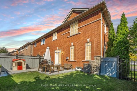 Photo 41 at 2 Fiorentina Avenue, Vellore Village, Vaughan