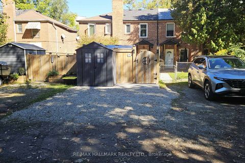 Photo 38 at 3318 Bathurst Street, Lawrence, Toronto