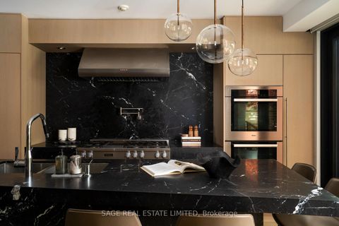 Photo 3 at 109 Hilton Avenue, Casa Loma, Toronto