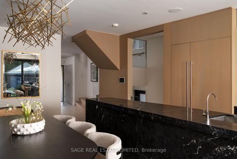 Photo 5 at 109 Hilton Avenue, Casa Loma, Toronto Photo 5 at 109 Hilton Avenue, Casa Loma, Toronto