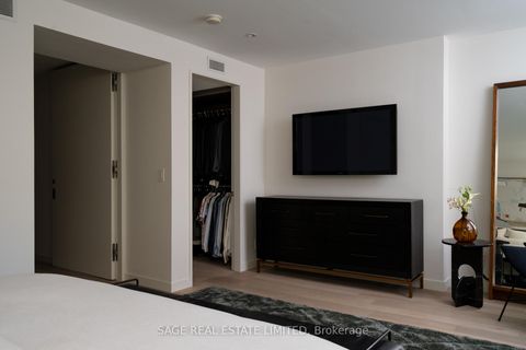 Photo 14 at 109 Hilton Avenue, Casa Loma, Toronto