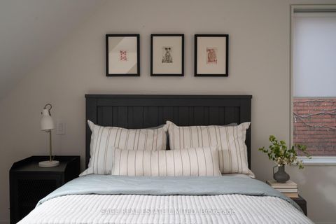 Photo 23 at 109 Hilton Avenue, Casa Loma, Toronto