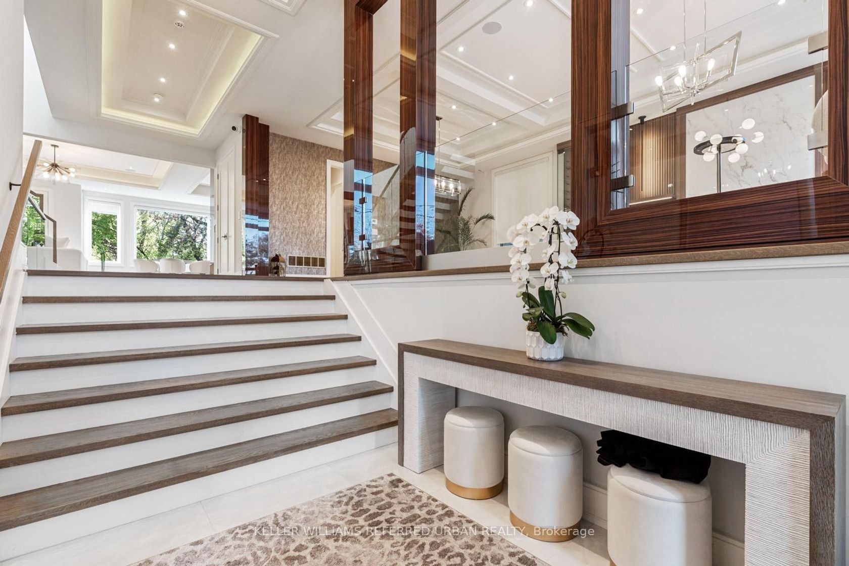 Photo 3 at 90 Glen Rush Boulevard, Nortown, Toronto Photo 3 at 90 Glen Rush Boulevard, Nortown, Toronto