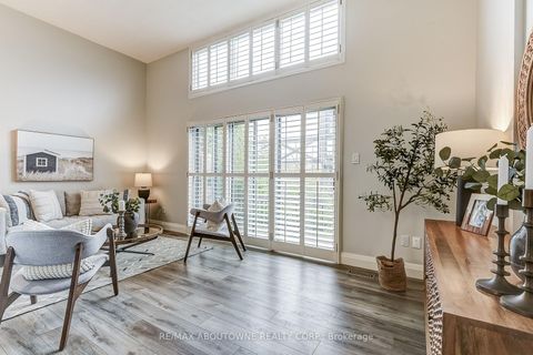 Photo 10 at 6 - 2 Bradbrook Road, City Centre West, Toronto