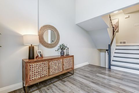 Photo 11 at 6 - 2 Bradbrook Road, City Centre West, Toronto