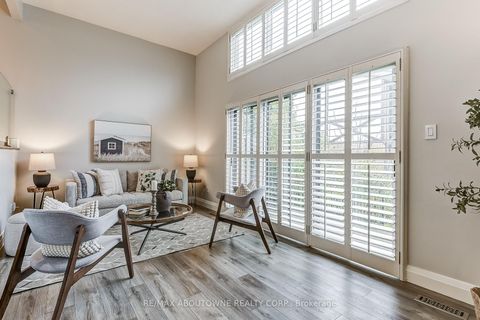 Photo 12 at 6 - 2 Bradbrook Road, City Centre West, Toronto