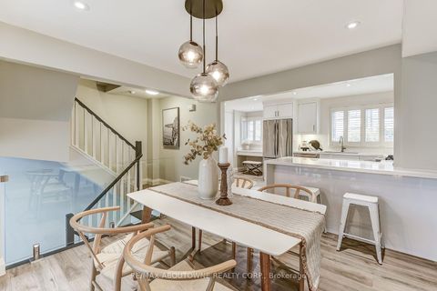 Photo 20 at 6 - 2 Bradbrook Road, City Centre West, Toronto