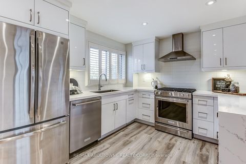 Photo 22 at 6 - 2 Bradbrook Road, City Centre West, Toronto