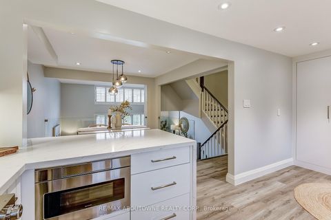 Photo 28 at 6 - 2 Bradbrook Road, City Centre West, Toronto