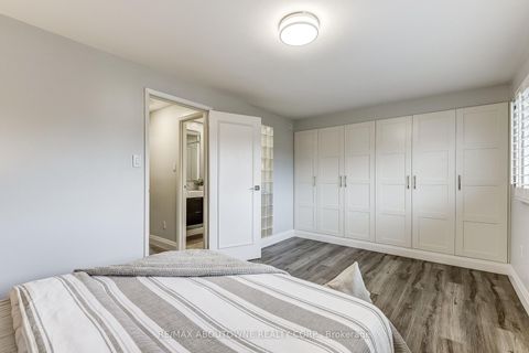 Photo 35 at 6 - 2 Bradbrook Road, City Centre West, Toronto