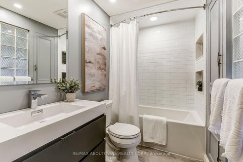 Photo 36 at 6 - 2 Bradbrook Road, City Centre West, Toronto