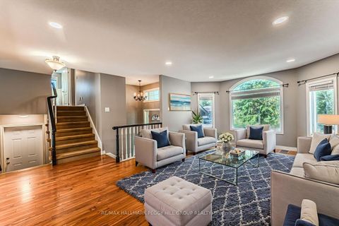 Photo 1 at 239 Simcoe Street, Stayner, Clearview