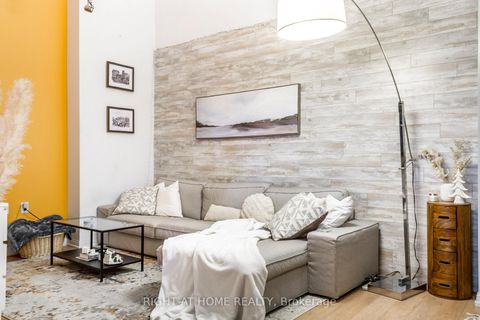 Photo 1 at 214 - 125 Western Battery Road W, Niagara, Toronto