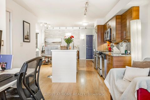 Photo 11 at 214 - 125 Western Battery Road W, Niagara, Toronto