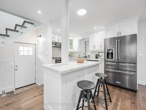 Photo 9 at 12 Leagrove Crescent, Birchmount, Toronto