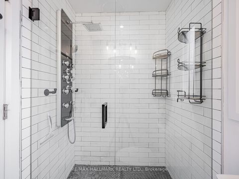 Photo 15 at 12 Leagrove Crescent, Birchmount, Toronto