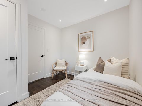 Photo 21 at 12 Leagrove Crescent, Birchmount, Toronto